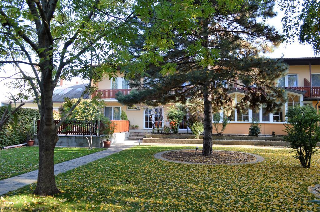 Die Pension Reeh Podersdorf am See Exterior photo