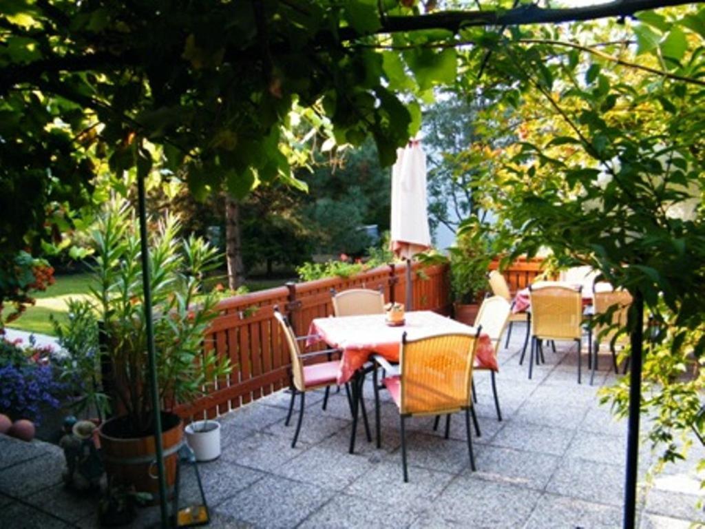 Die Pension Reeh Podersdorf am See Exterior photo